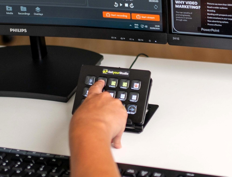 The GetyourStudio OneTouch Panel with hand of operator